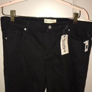 Brand new with tags black Gap Sculpt Jeans!